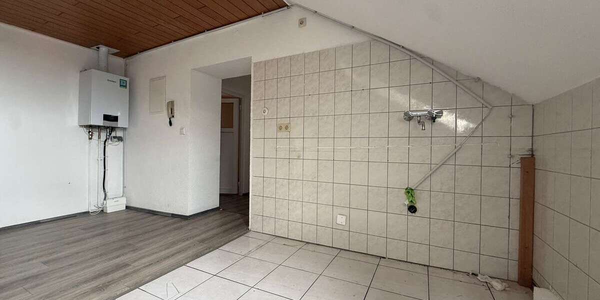 Gemütliche 3-Zimmer-Dachgeschosswohnung mit ca. 72 m² in Friedrichsthal-Bildstock - 3- Friedrichsthal | Angebot:27199791
