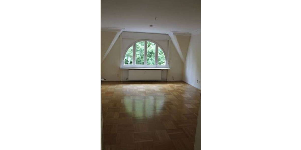 Etagenwohnung Wiesbaden Biebrich - 3.5 Zimmer, 125 m&sup2;, 1.950&euro; | Angebot:26999574