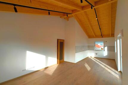 Wohnung Tüßling - 2 Zimmer, 53 m&sup2;, 870&euro; | Angebot:25978834