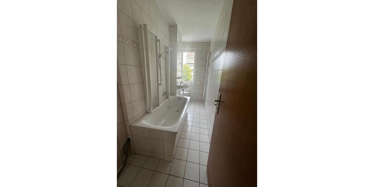 Etagenwohnung Anklam - 3 Zimmer, 74 m&sup2;, 720&euro; | Angebot:26038953