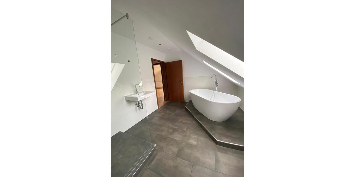 Wohnen auf Zeit Königswinter - 1 Zimmer, 45 m&sup2;, 750&euro; | Angebot:26679570