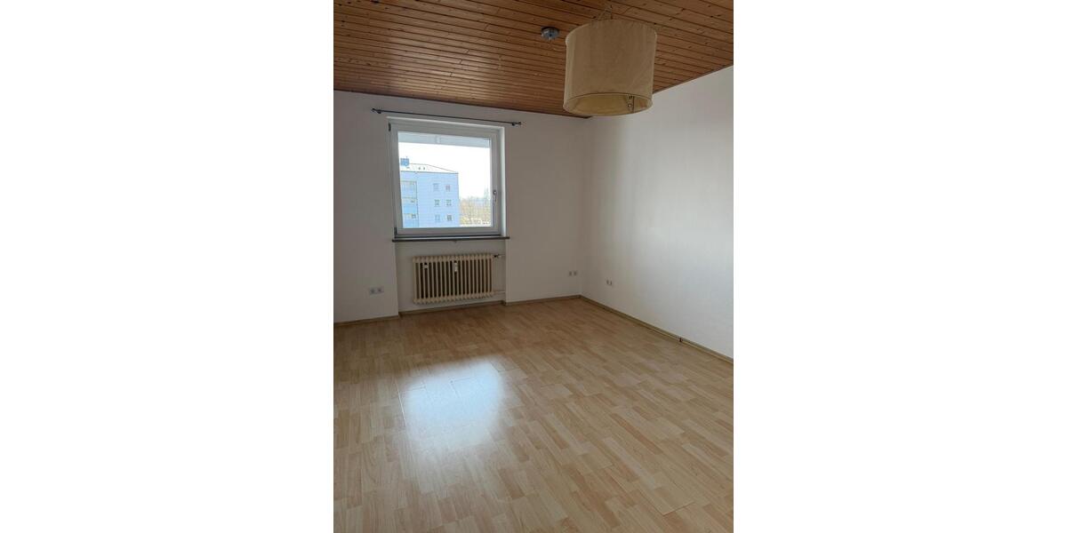 Etagenwohnung Ingolstadt Nordost - 3 Zimmer, 70 m&sup2;, 900&euro; | Angebot:26013028