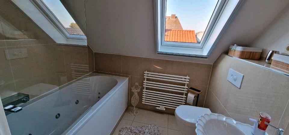 Dachgeschoßwohnung Bremerhaven Lehe - 3 Zimmer, 64 m&sup2;, 800&euro; | Angebot:25933046