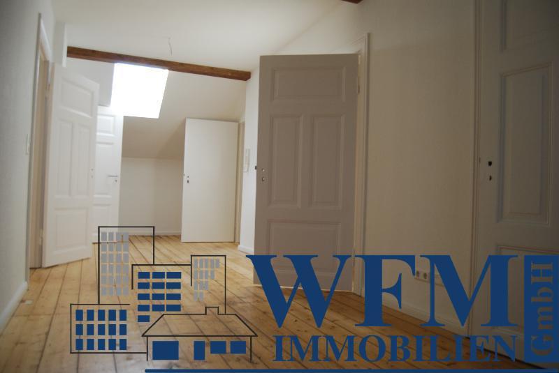 Etagenwohnung Neumünster - 5 Zimmer, 190 m&sup2;, 1.550&euro; | Angebot:26604565