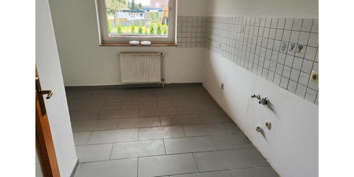 Erdgeschoßwohnung Gifhorn - 4 Zimmer, 100 m&sup2;, 1.300&euro; | Angebot:26019363