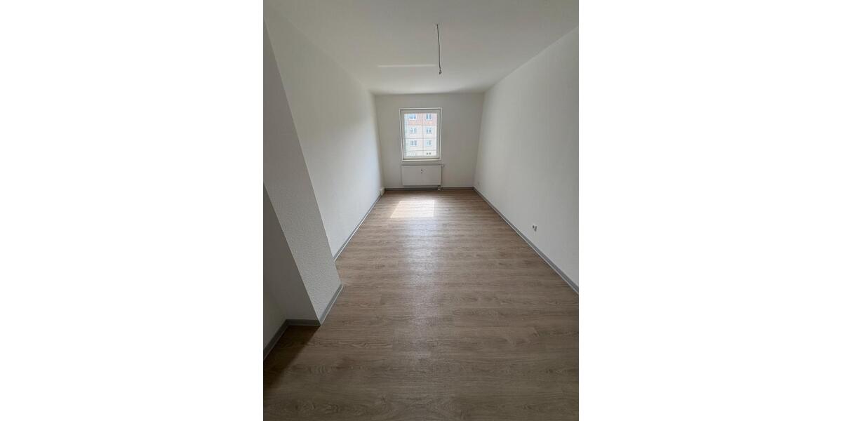 Etagenwohnung Malchin - 3 Zimmer, 70 m&sup2;, 661&euro; | Angebot:21800638