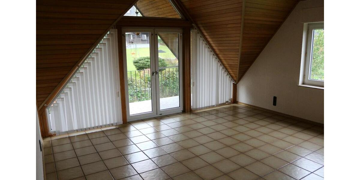 Etagenwohnung Ettringen - 3 Zimmer, 90 m&sup2;, 670&euro; | Angebot:26455600