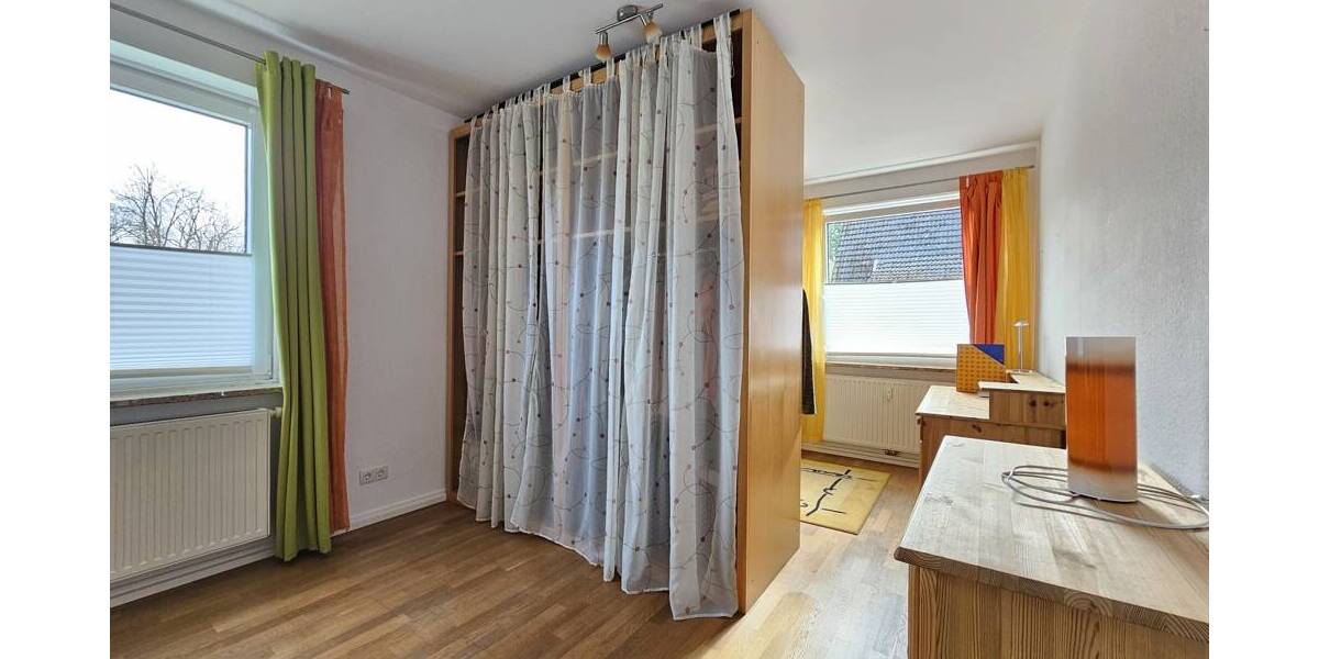 Etagenwohnung Hamburg-Poppenbüttel Poppenbüttel - 3 Zimmer, 105 m&sup2;, 1.440&euro; | Angebot:26154802