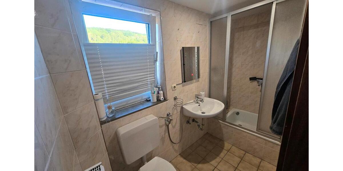Etagenwohnung Lügde - 3 Zimmer, 100 m&sup2;, 750&euro; | Angebot:26676675
