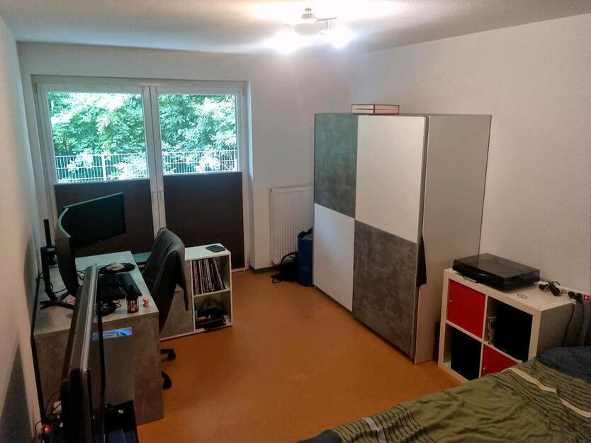 WG-Zimmer im Studentenheim
