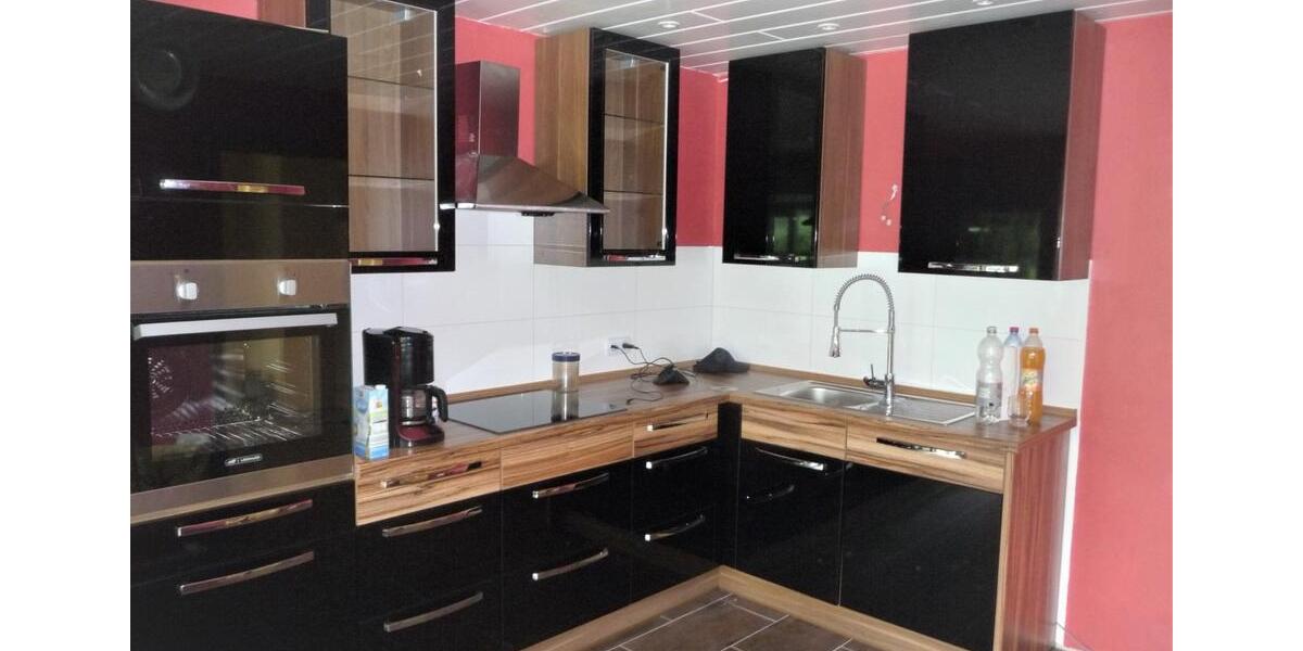 Einfamilienhaus (195 m²) mit Keller, Balkon & Wintergarten 5 zimmer