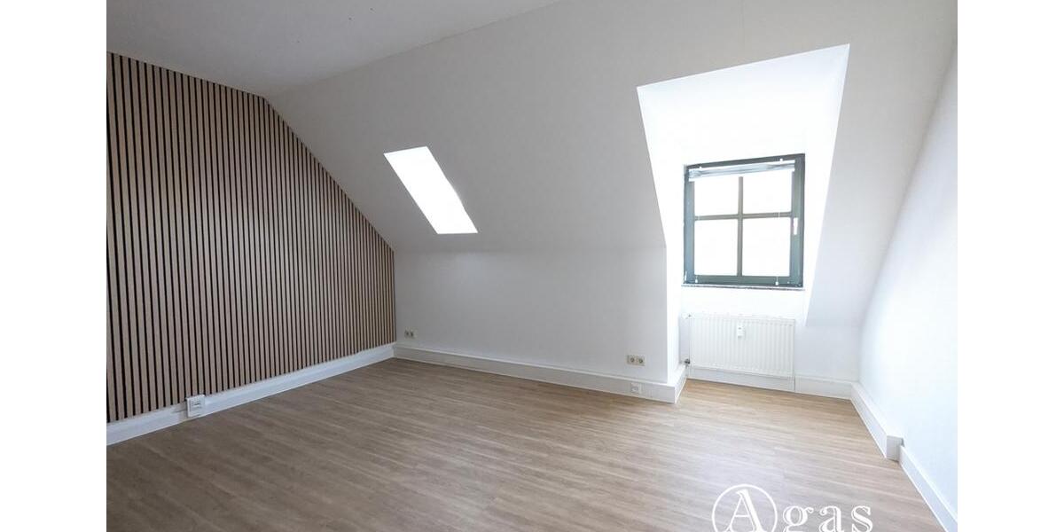 Dachgeschoßwohnung Ludwigsfelde - 3 Zimmer, 96 m&sup2;, 1.295&euro; | Angebot:24432637
