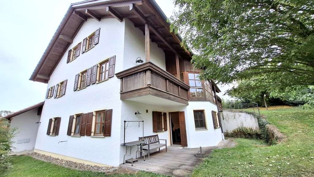 Etagenwohnung Oberding - 4 Zimmer, 145 m&sup2;, 1.670&euro; | Angebot:27629016