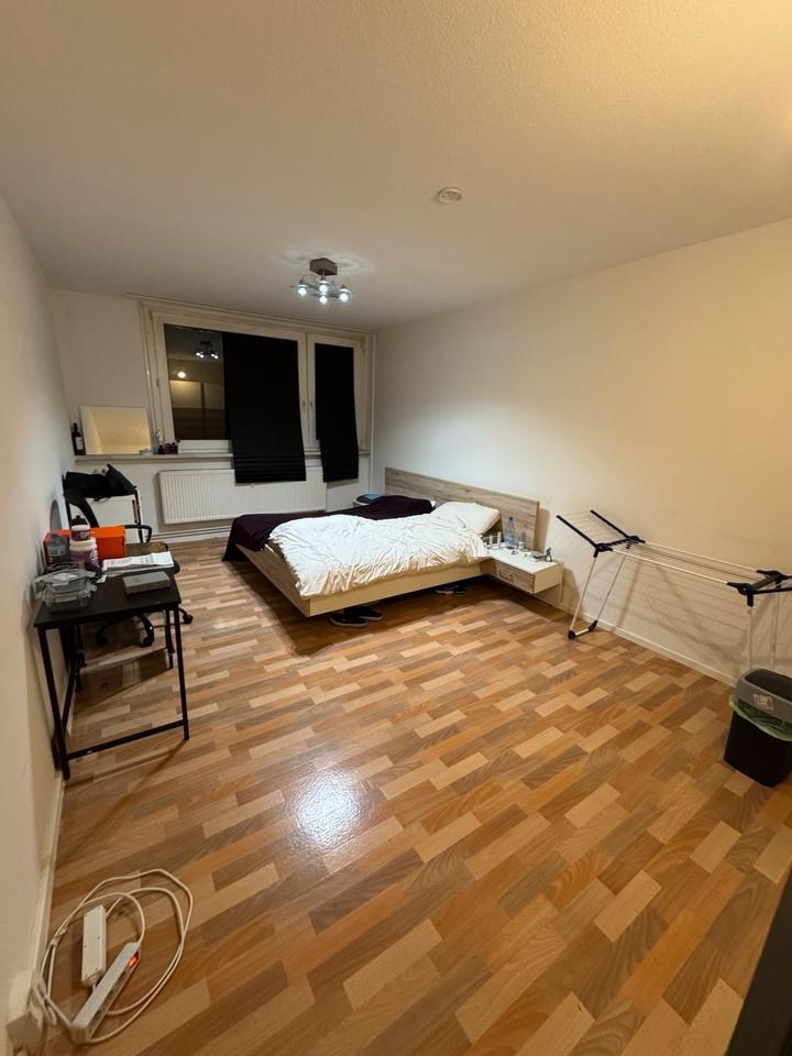 Zimmer in Wohnung