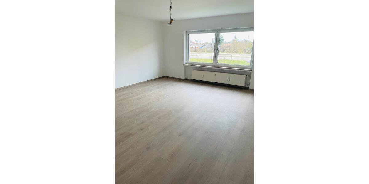 Etagenwohnung Lauingen (Donau) - 3 Zimmer, 89 m&sup2;, 1.000&euro; | Angebot:26023265