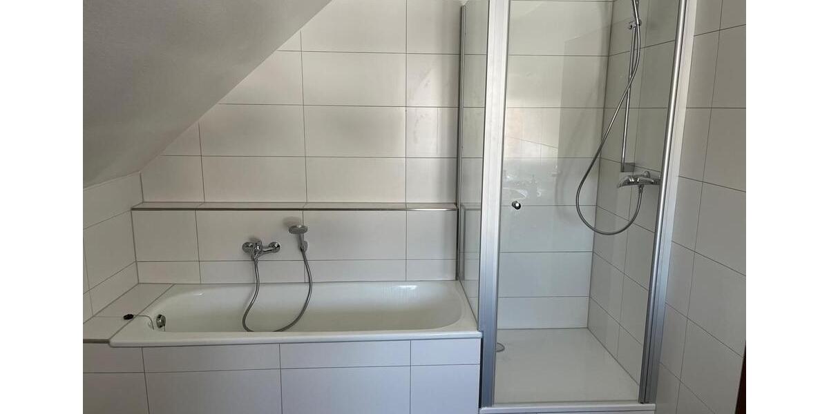 Etagenwohnung Beverungen - 3 Zimmer, 100 m&sup2;, 490&euro; | Angebot:24744827