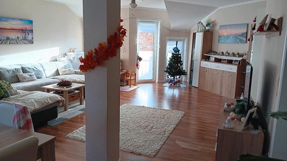 Dachgeschoßwohnung Alzey - 3 Zimmer, 97 m&sup2;, 1.220&euro; | Angebot:24753417