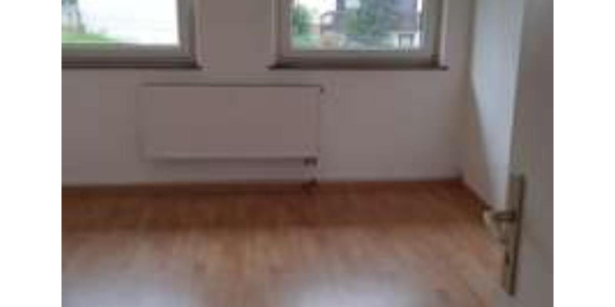 Etagenwohnung Helmbrechts - 2 Zimmer, 43 m&sup2;, 250&euro; | Angebot:25854894