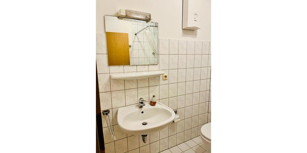 Etagenwohnung Siegen Weidenau - 1 Zimmer, 22 m&sup2;, 330&euro; | Angebot:24805900