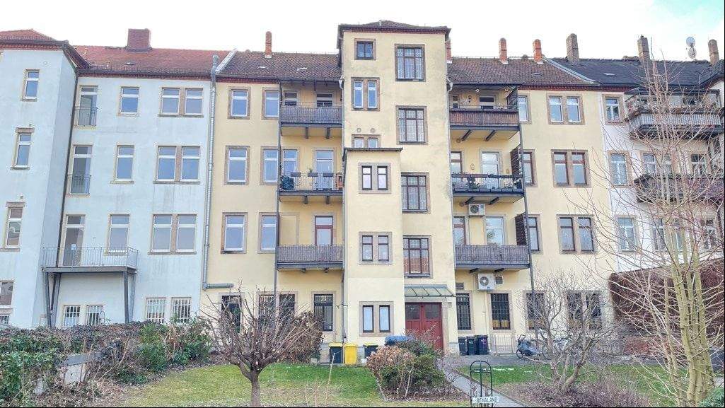 Etagenwohnung Pirna - 3 Zimmer, 106 m&sup2;, 1.000&euro; | Angebot:25780951