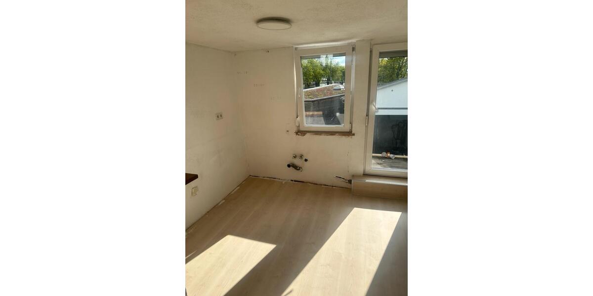 Dachgeschoßwohnung Aalen - 2 Zimmer, 45 m&sup2;, 650&euro; | Angebot:26611000