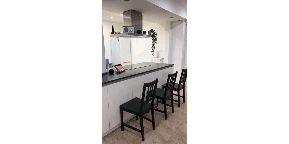 Einfamilienhaus Nienhagen - 7 Zimmer, 200 m&sup2;, 1.700&euro; | Angebot:24357363