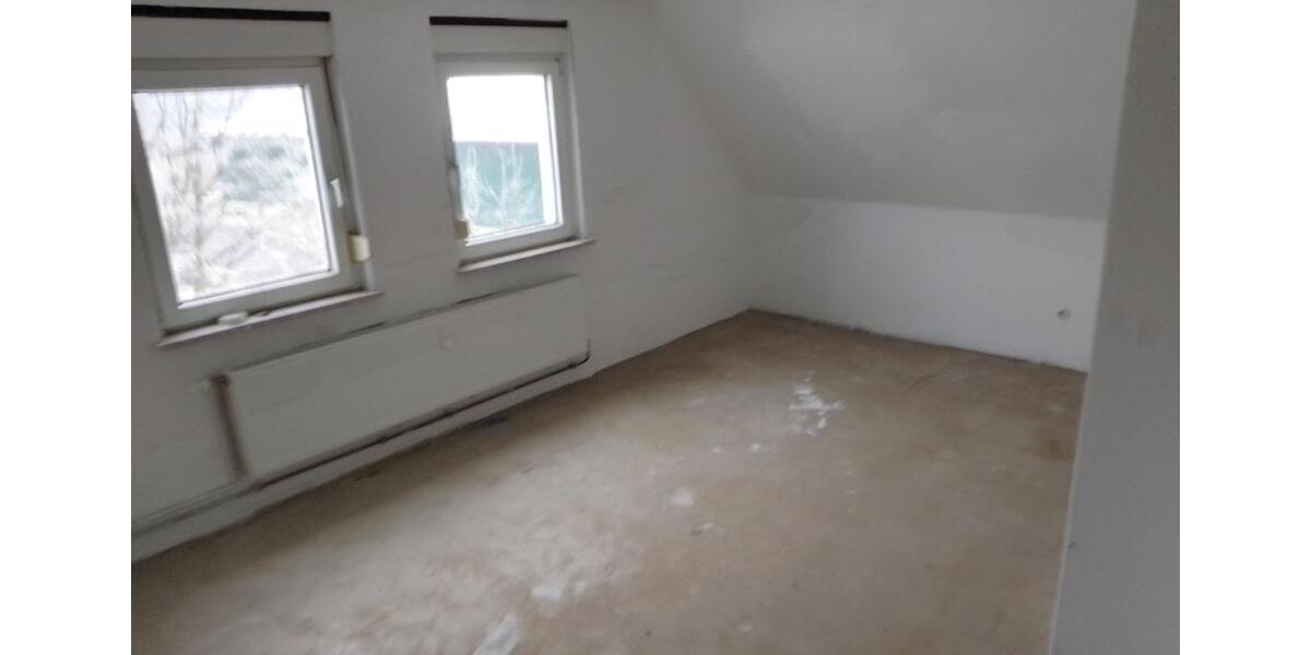 Etagenwohnung Hankensbüttel - 4 Zimmer, 120 m&sup2;, 880&euro; | Angebot:24663088