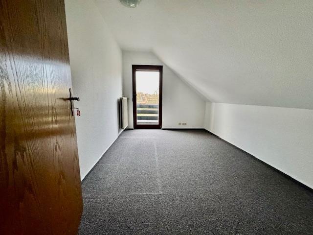 Dachgeschoßwohnung Ganderkesee - 4 Zimmer, 114 m&sup2;, 1.150&euro; | Angebot:25087721