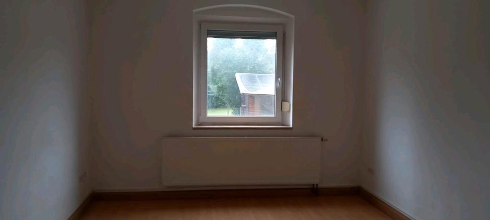 Erdgeschoßwohnung Schönwald - 2 Zimmer, 50 m&sup2;, 350&euro; | Angebot:26145938
