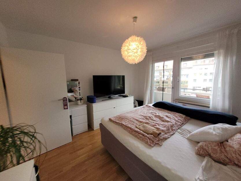 * HOCHWERTIG WOHNEN IN DER CITY * Premium 4 Zi-Whg. mit SÜDBALKON + PEGNITZBLICK * 4 zimmer