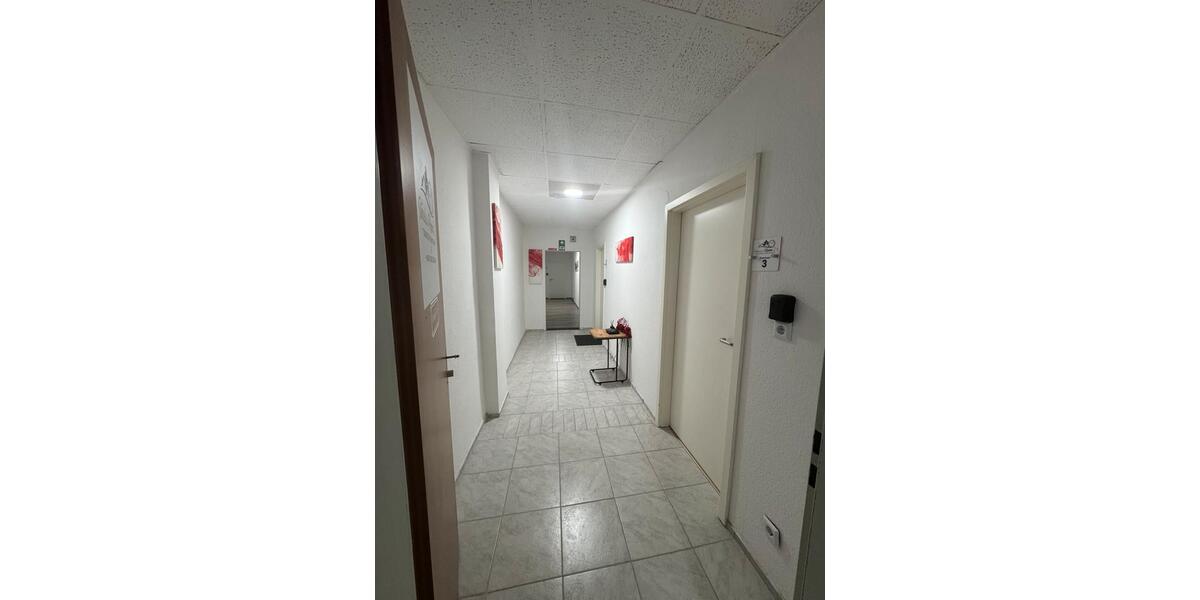 Wohnen auf Zeit Gelsenkirchen Gelsenkirchen-Nord - 15 Zimmer, 300 m&sup2;, 20&euro; | Angebot:24833442