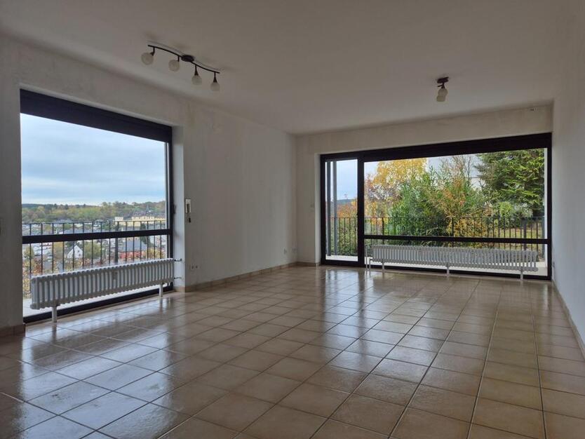 Renovierte Erdgeschosswohnung, ca. 101m² in Daun zimmer