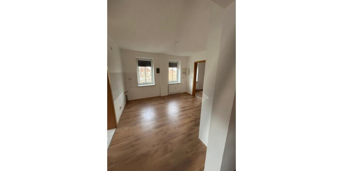 Dachgeschoßwohnung Weida - 3 Zimmer, 63 m&sup2;, 385&euro; | Angebot:25285638