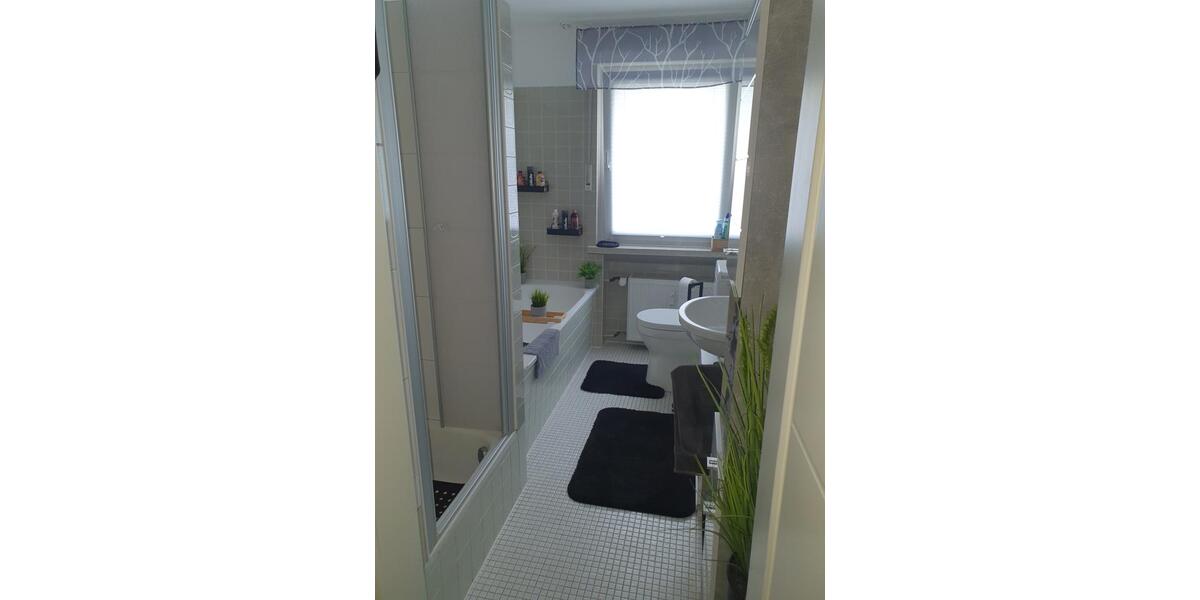 Erdgeschoßwohnung Warstein - 4 Zimmer, 120 m&sup2;, 990&euro; | Angebot:24804529