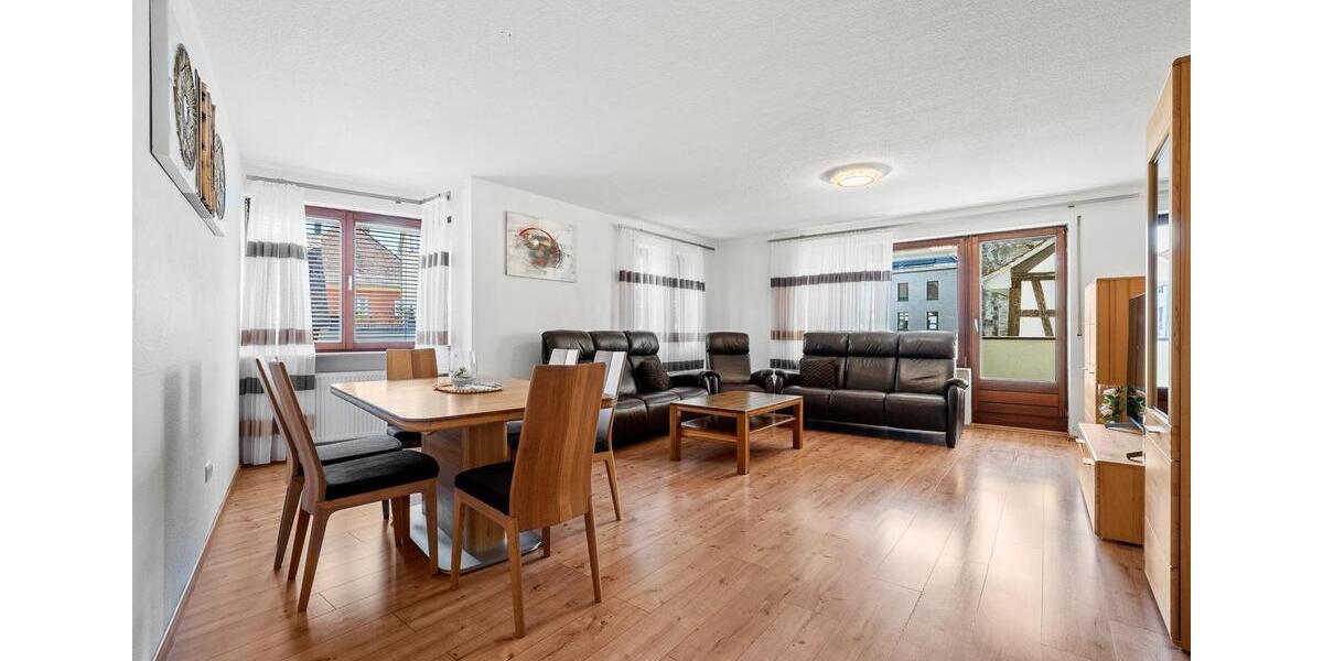 Etagenwohnung Markdorf - 4.5 Zimmer, 132 m&sup2;, 1.400&euro; | Angebot:26506387