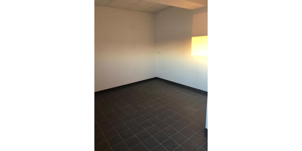 Gewerbeobjekt Leingarten - 1.200&euro; | Angebot:25973256