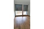 moderne helle Wohnung mit Fußbodenheizung, Balkon und Garage