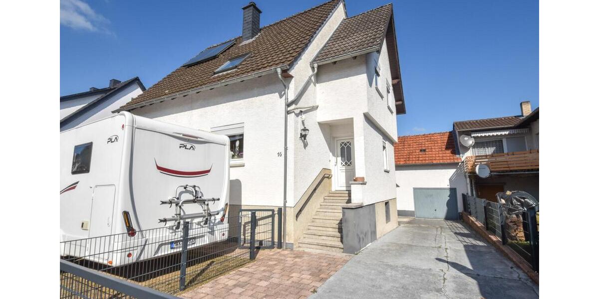 DIETZ: TOP TOP moderne 4-Zi. Wohnung - 1. Obergeschoss im 2-Familienhaus! 12 Garage + 2 PKW-Außenplätze 4 zimmer
