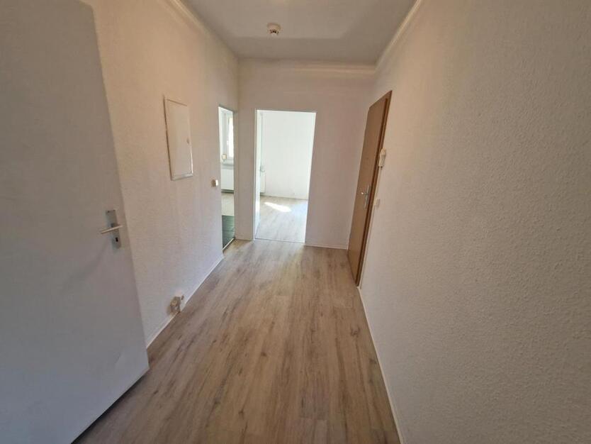 **JETZT EINZIEHEN**3-Raum-Wohnung EG Balkon Bad mit Wanne ab sofort