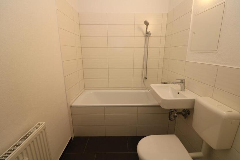 *Privater Wellnessbereich* - 3RW mit Balkon und Badewanne zimmer