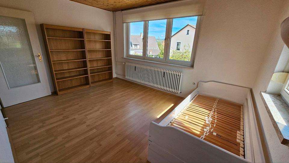 5 WG Zimmer in Regenstauf (Studenten Azubis)
