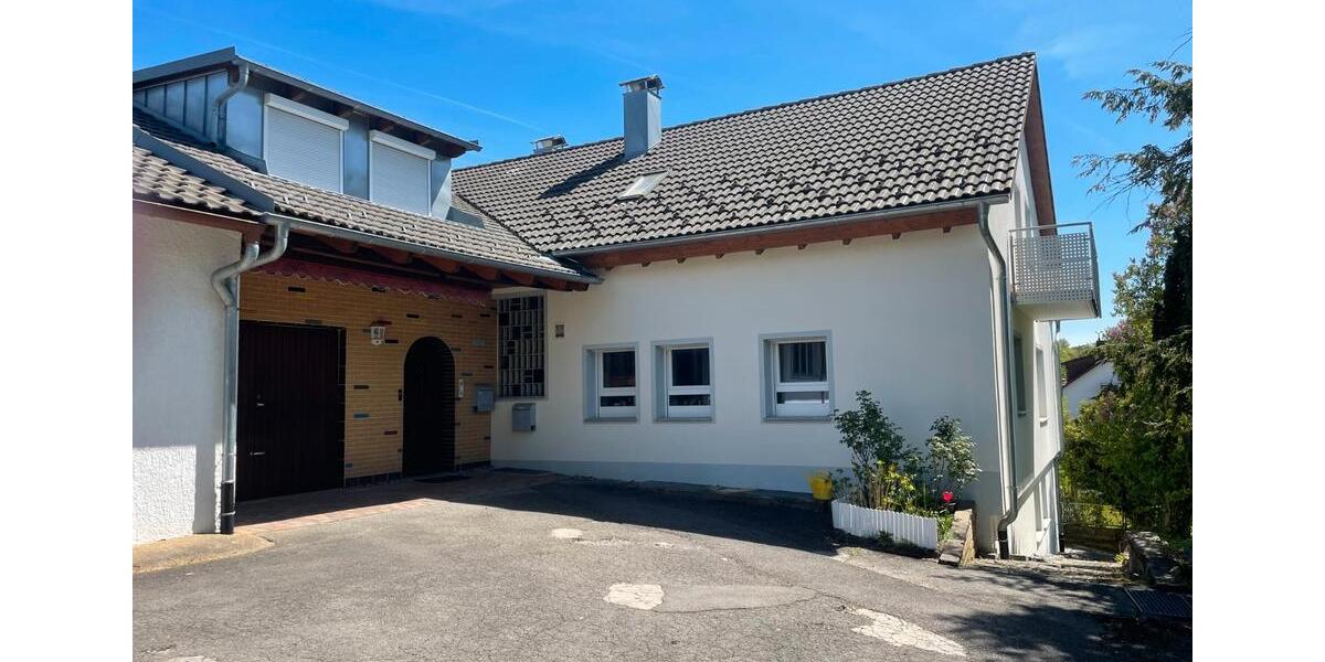 Einfamilienhaus Empfingen - 8 Zimmer, 190 m&sup2;, 1.350&euro; | Angebot:26551977