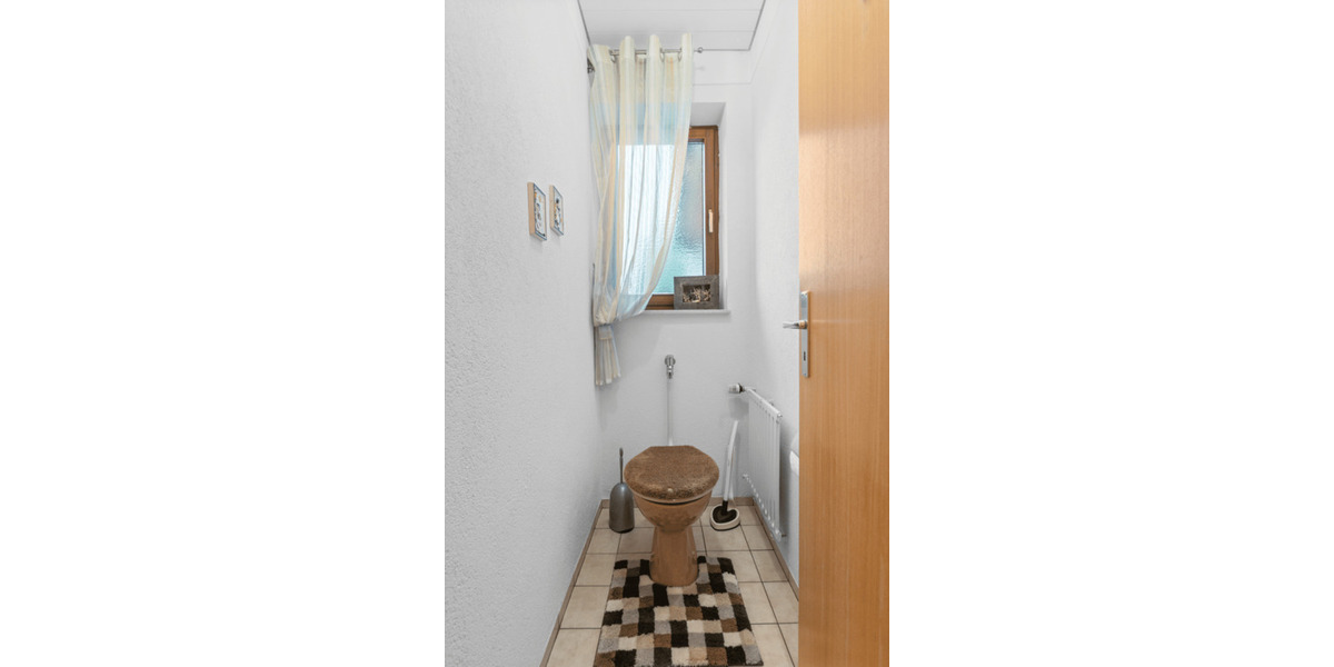 Erdgeschoßwohnung Wittislingen - 4 Zimmer, 130 m&sup2;, 1.000&euro; | Angebot:24313693