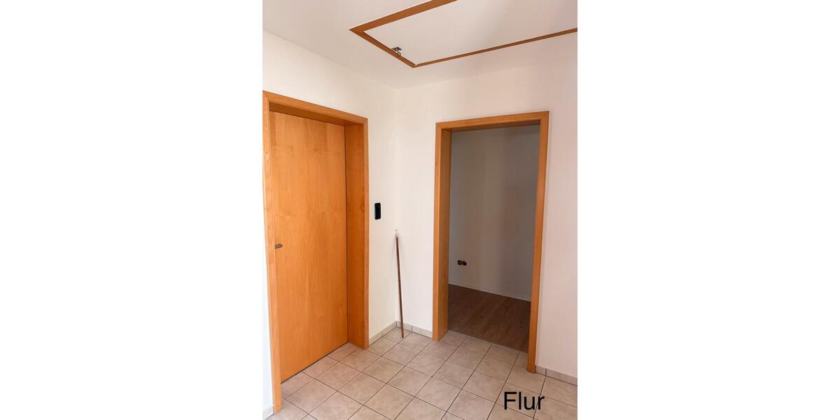 Dachgeschoßwohnung Neuhof - 3 Zimmer, 77 m&sup2;, 693&euro; | Angebot:26216085