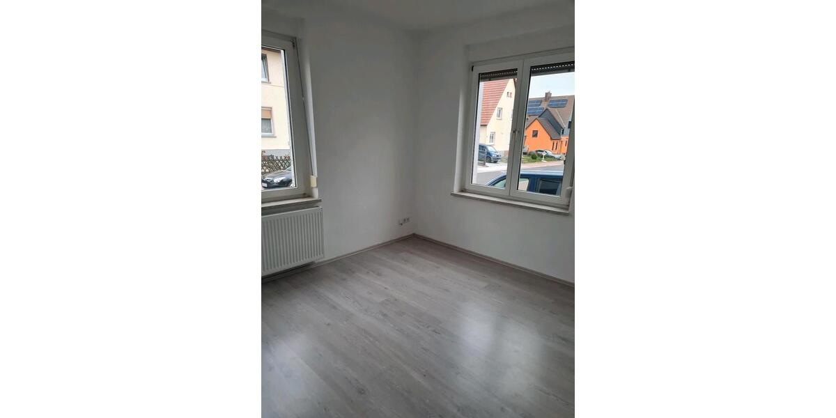 Doppelhaushälfte Menteroda - 6 Zimmer, 120 m&sup2;, 740&euro; | Angebot:25102334