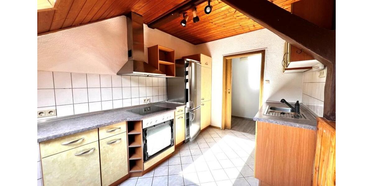 Dachgeschoßwohnung Aue-Bad Schlema Bad Schlema - 3 Zimmer, 75 m&sup2;, 365&euro; | Angebot:23728206