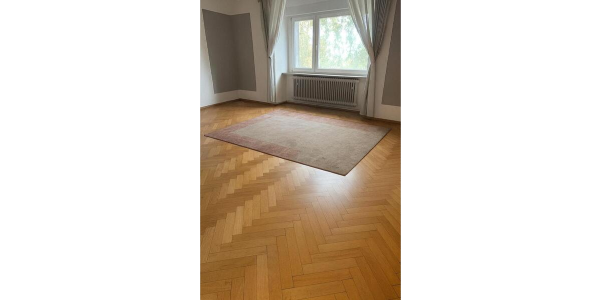 Etagenwohnung Waldshut-Tiengen Tiengen - 5 Zimmer, 150 m&sup2;, 1.200&euro; | Angebot:26491815