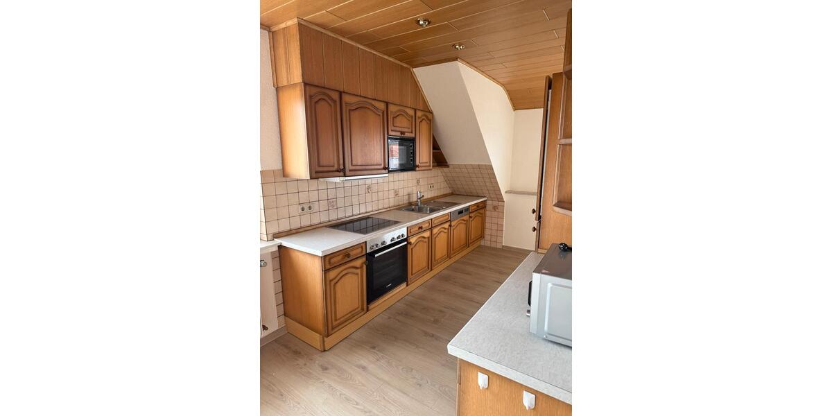 Dachgeschoßwohnung Südheide - 4 Zimmer, 100 m&sup2;, 700&euro; | Angebot:26023141