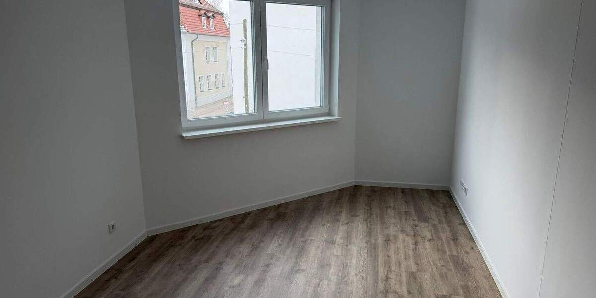 Etagenwohnung Greifswald Fettenvorstadt - 4 Zimmer, 101 m&sup2;, 1.100&euro; | Angebot:25107498
