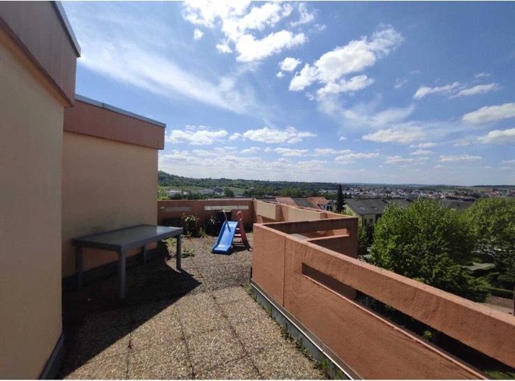 Wohnen auf Zeit Tamm - 1 Zimmer, 15 m&sup2;, 500&euro; | Angebot:26587082